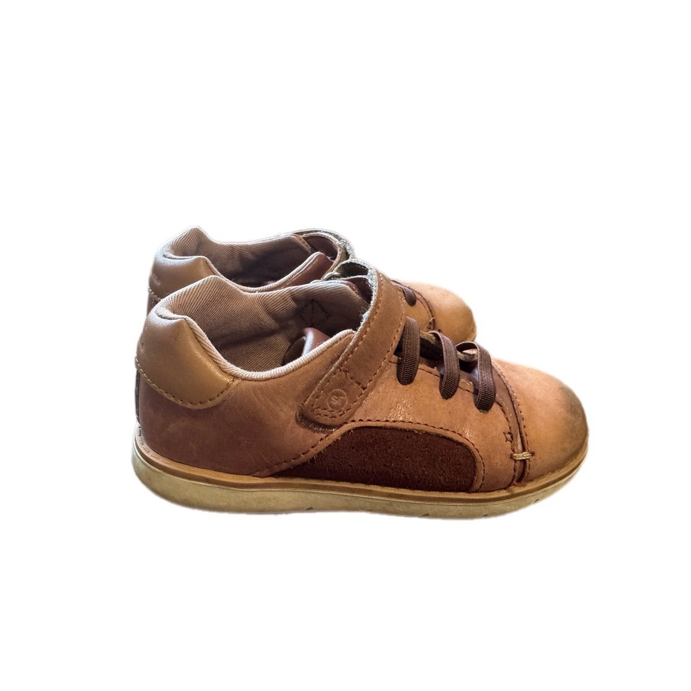 Stride Rite SRT Charlie Sneakers Kids 8.5M Brown Good Leather Suede Strap